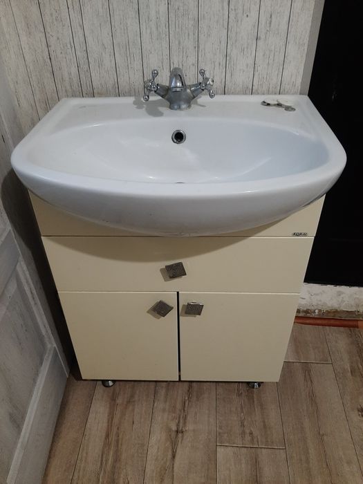 Продаю раковину б/у