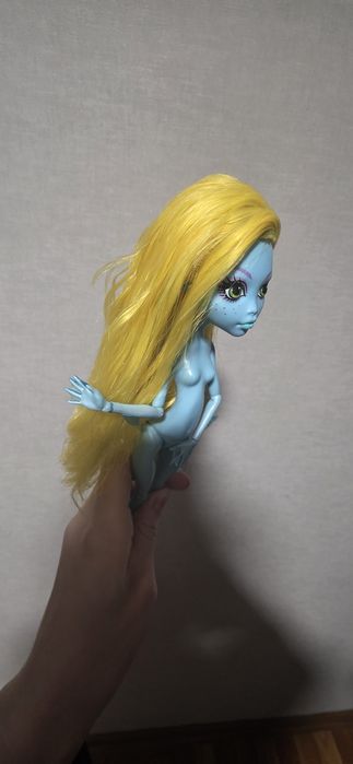 Кукла монстер хай продам
