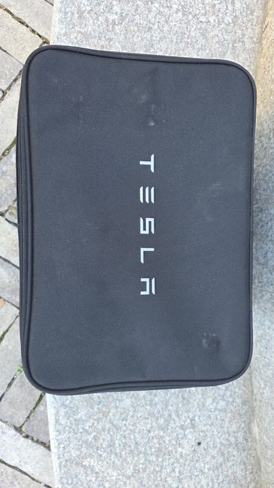 Оригинален теглич за Tesla 3 Y