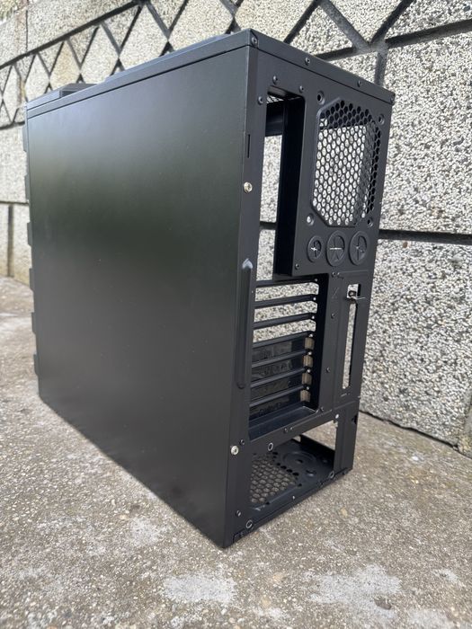 Кутия за компютър Cooler Master HAF 912 и 922