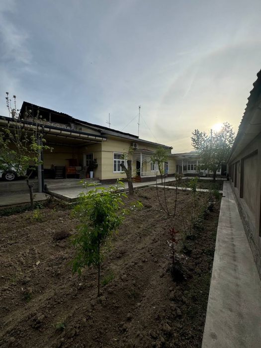 Участка/Ховли сотилади