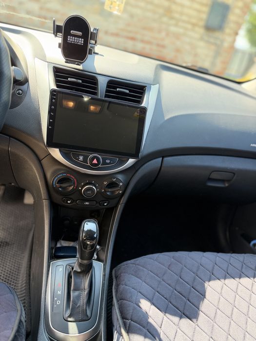 Продам Hyundai Accent 2015г