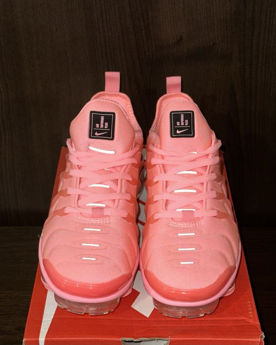 Nike Air VaporMax Plus “Pink Foam”