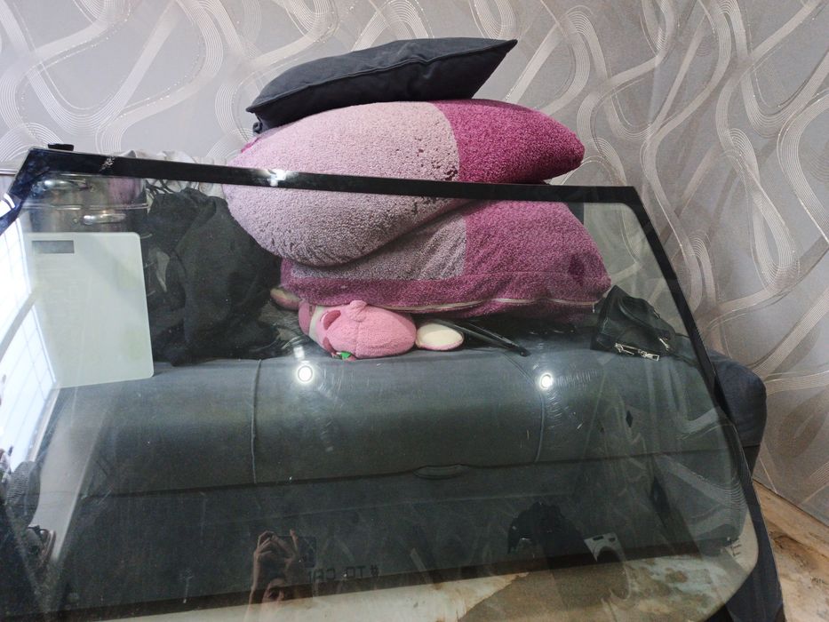 Лобовое стекло  Lada Calina