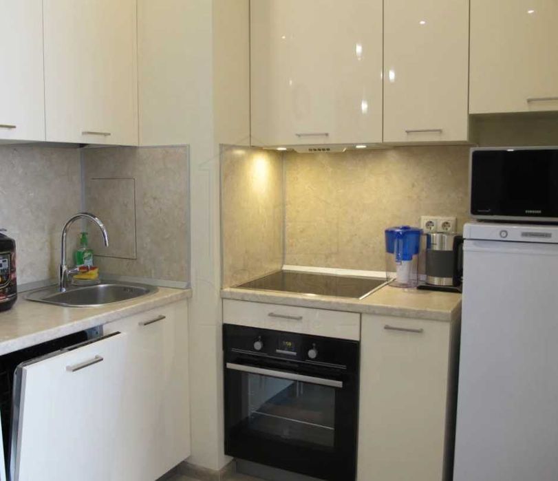 Дава се под наем Двустаен апартамент в Пловдив, Център - 48 кв.м за 178.5 € - Снимка #2