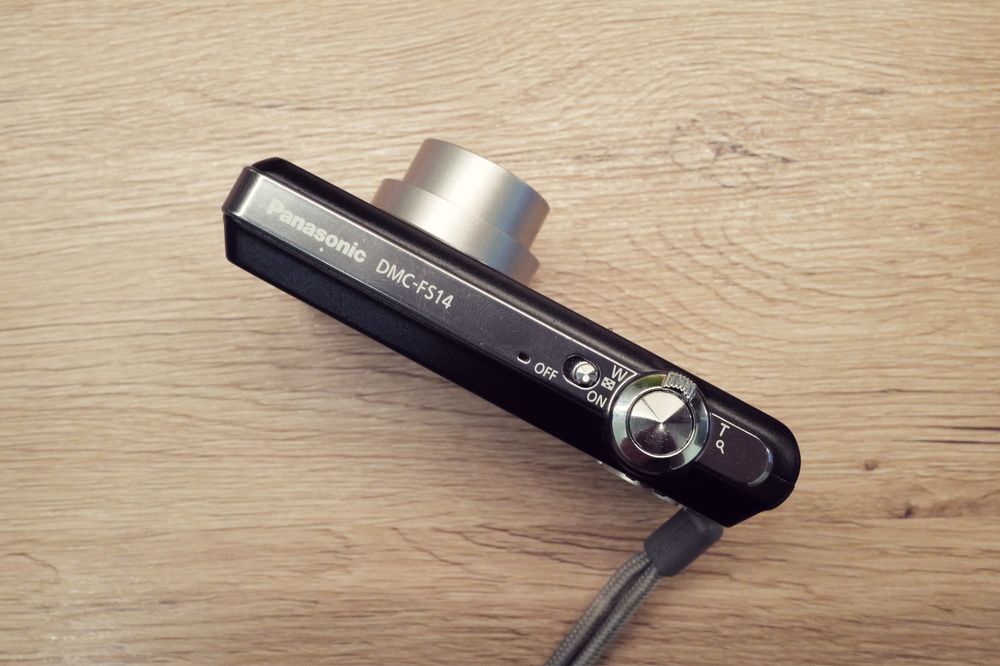 Aparat foto Panasonic Lumix FS14 14Mp de Top Leica Lens instagram ITP