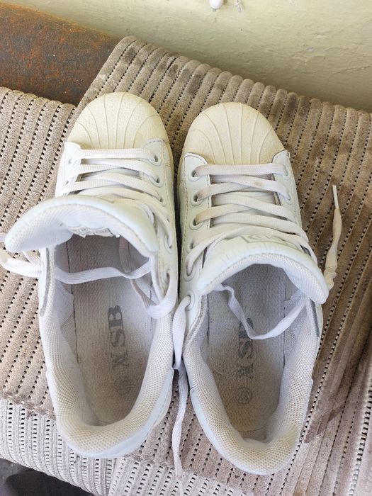 Продавам маратонки SB  .37. номер