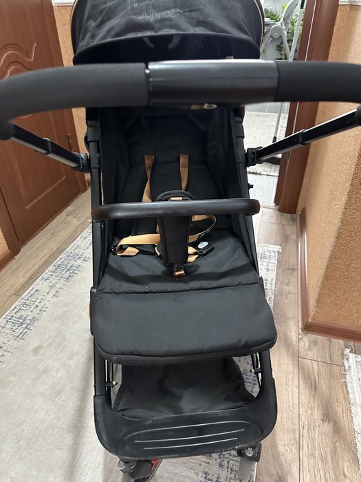 Коляска детская прогулочная