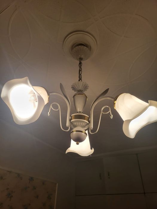 Люстра для спальни