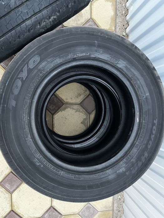 Шины для машины в хорошем состоянии