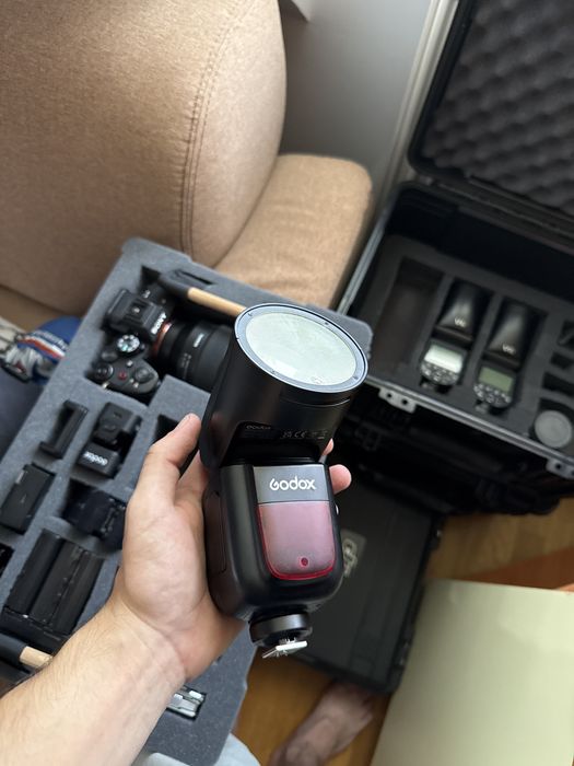 godox v1 nikon.