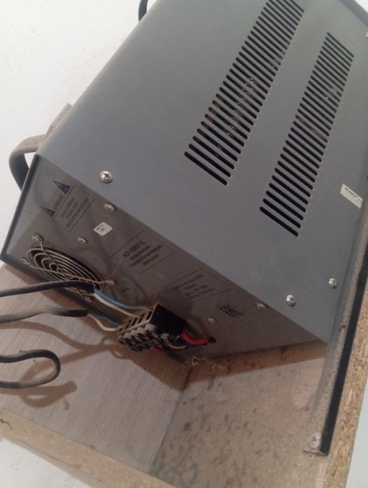 Стабилизатор напряжения