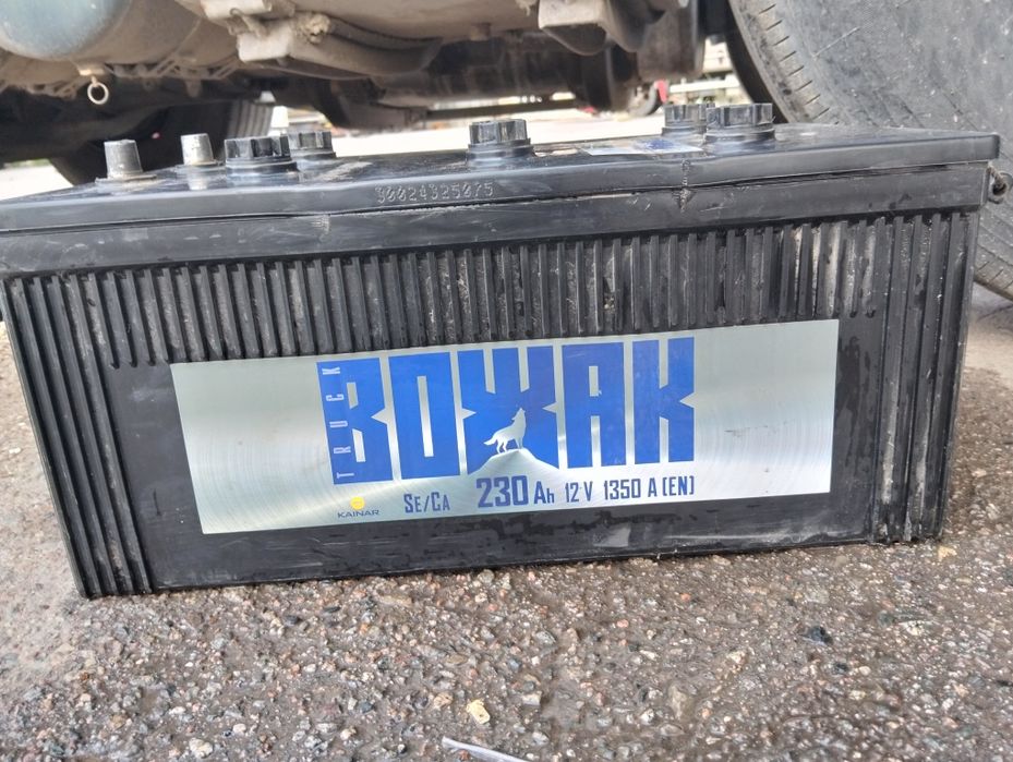 Продам АКБ "Вожак" 230Ah
