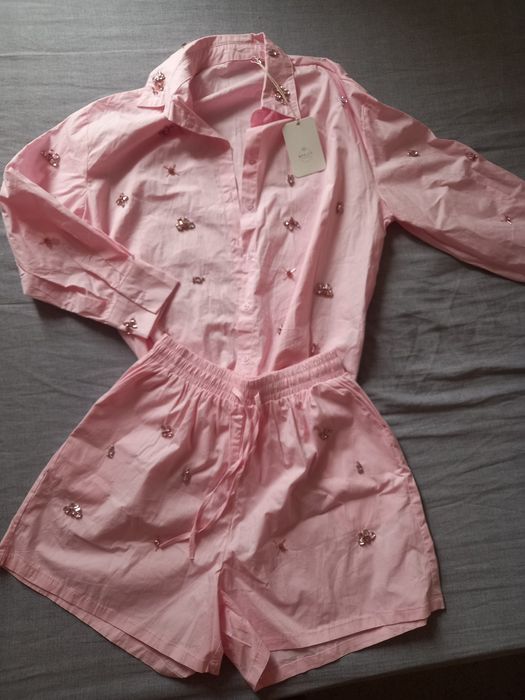 Комплект с камъни