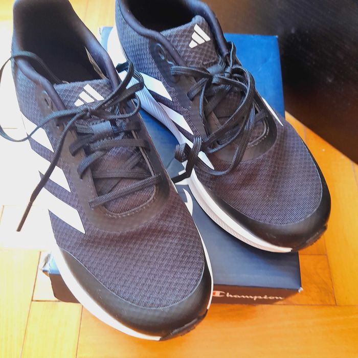 Оригинални маратонки Adidas за момче, юноша 37.1/3