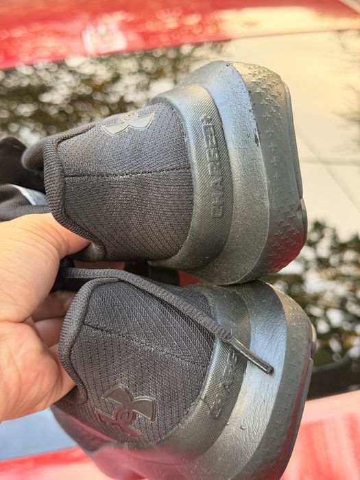 Кроссовки under armour 40 р