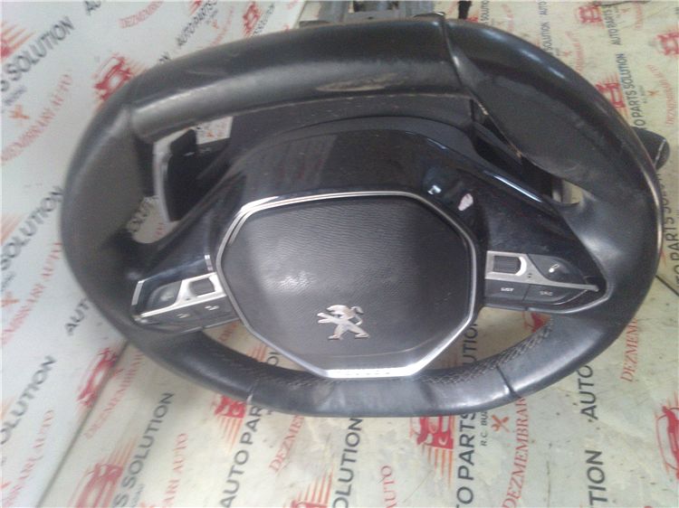Volan peugeot 3008 1.6 d  an fabr. 2018