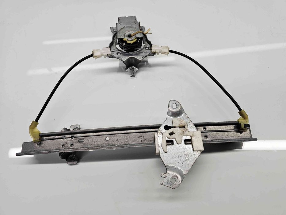 Macara electrica geam dreapta spate Nissan Qashqai Facelift (2) [Fabr