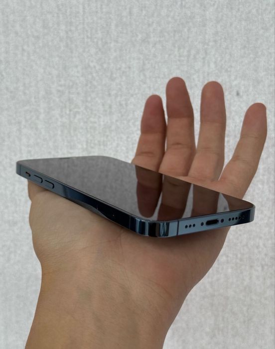 Продаю iPhone 12 Pro