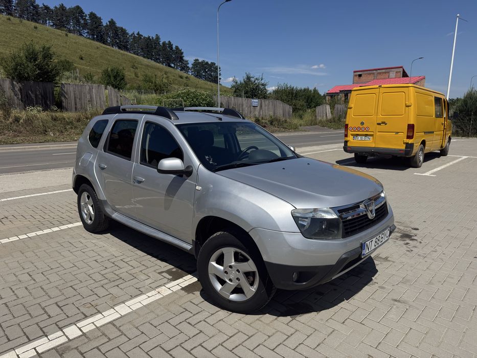 Dacia Duster 4x4 1.5 dci doar 34.000 Km
