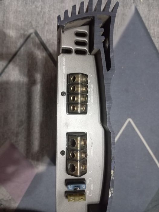 Усилитель в отличном состоянии