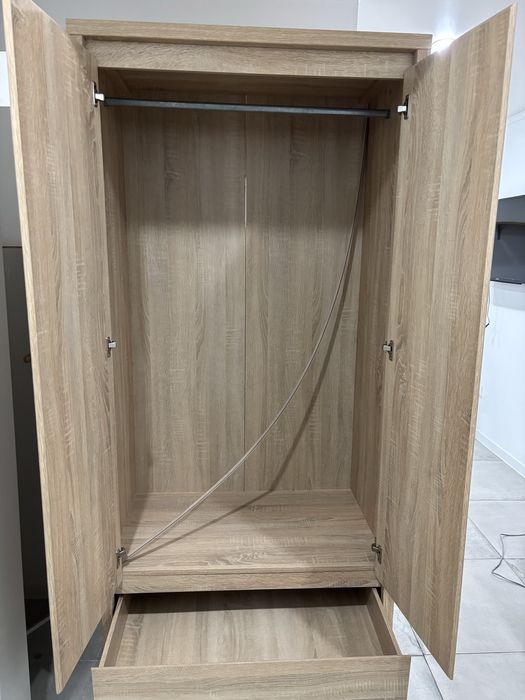 Продаю шкаф б/у бельевой