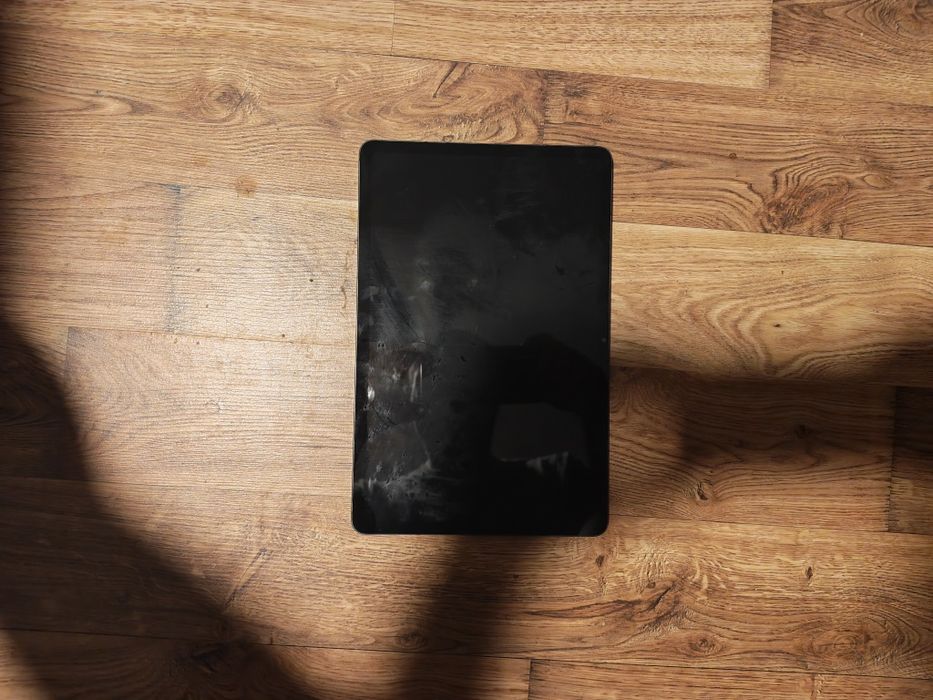 Samsung Galaxy Tab S8 5G + калъф