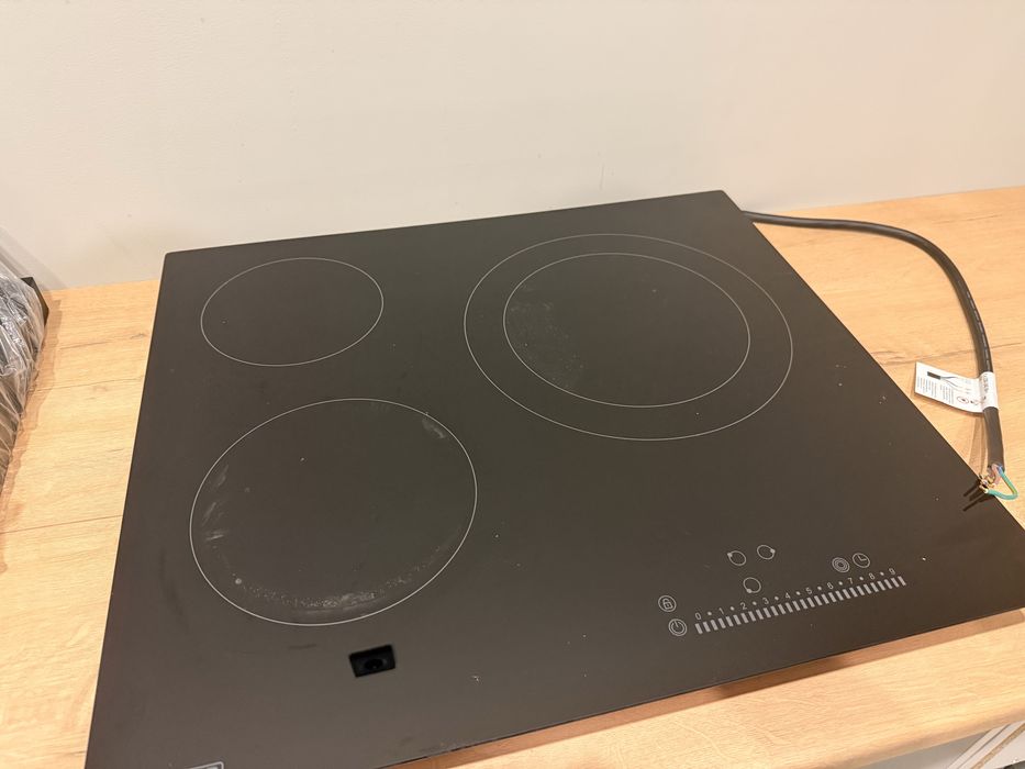 Плита электрическая почти новая Dausher