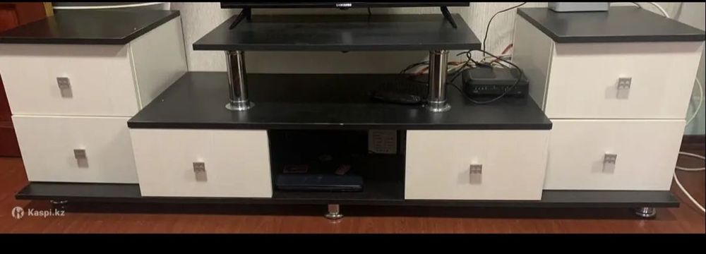 Тумба под телевизор