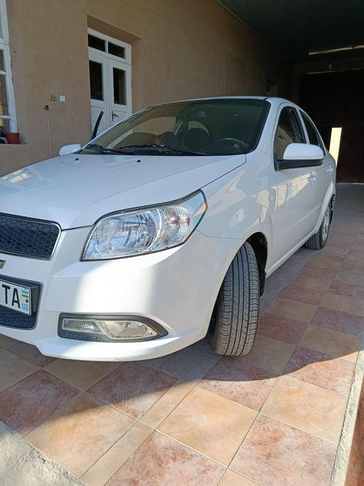 Срочно продаётся Nexia 3!