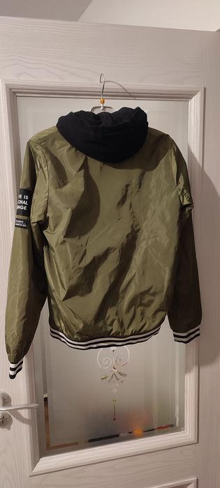 Vând geacă toamnă pentru băieți