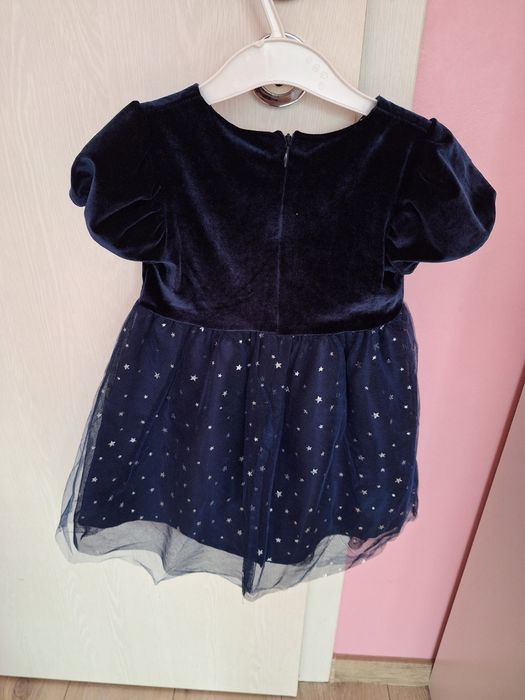 Кадифена рокля размер 98