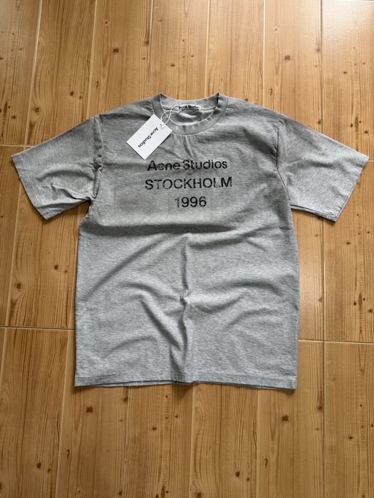 tricou acne studios