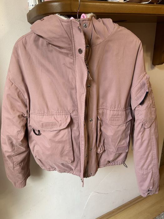 Дамски якета Puma,Bershka