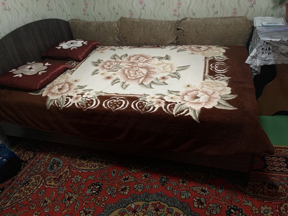 Кровать двухместная