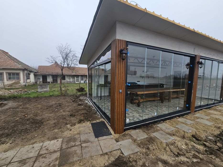 Închideri Terase cu Sticlă Securizată | Sisteme Glisante & Ghilotină