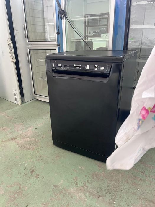 Съдомиялна Ariston