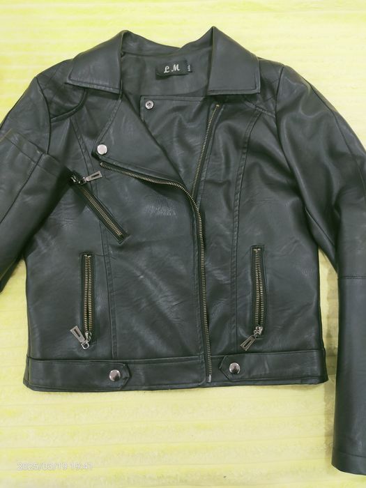 Продам кожаную куртку