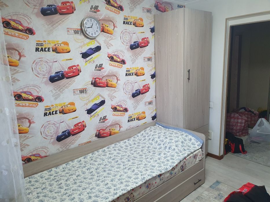 Продам спальный гарнитур в комплекте