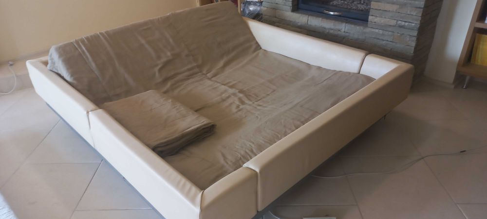 Легло от инокс с повдигащ и позициониращ механизъм