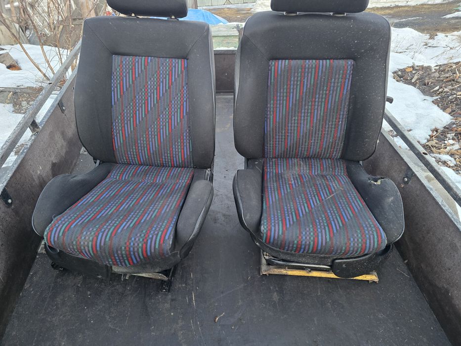 Продам сиденья от нивы