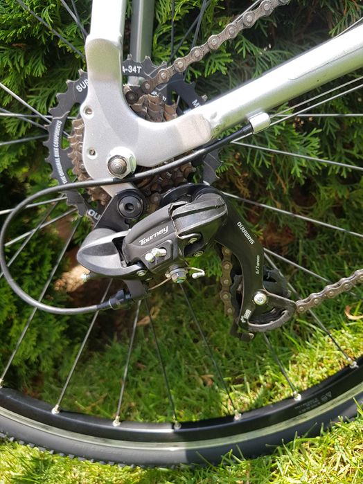 Semicursiera Triban 100