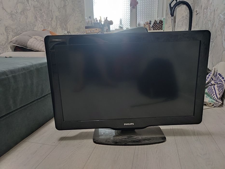 Срочно продам телевизор