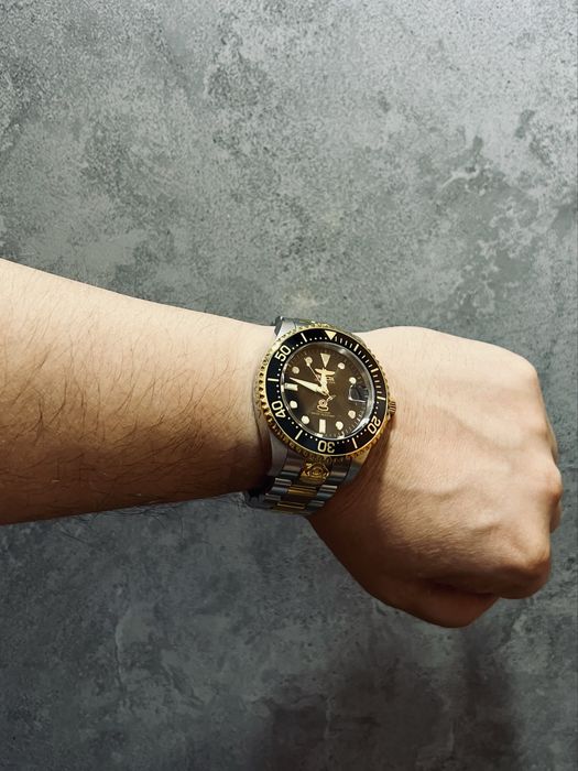 Часы механические Invicta grand diver. В отличном состоянии.