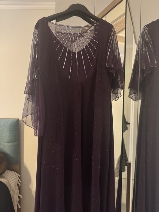 Дълга офицална рокля със камъни