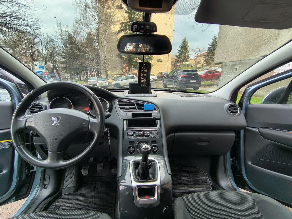 Peugeot 5008 1.6 бензин 2012 г. Възможност за бартер