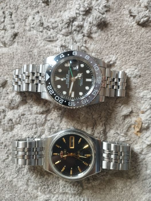 Orient va Rolex soatlar sotiladi