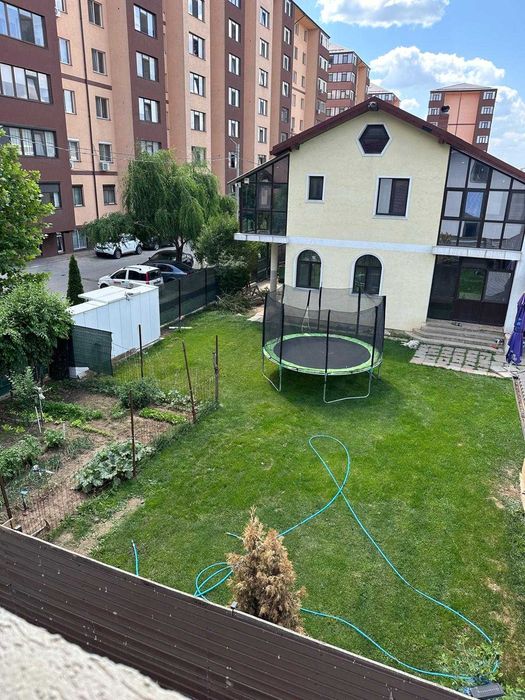 Vilă individuală Chiajna | teren 500 mp | curte generoasă | 3 dormitoare | potrivită pentru familie sau grădiniță