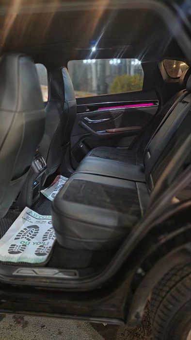 BYD Чемпион Гибрид 150км Flagship Full 24г/25г! Черный! Чистая!