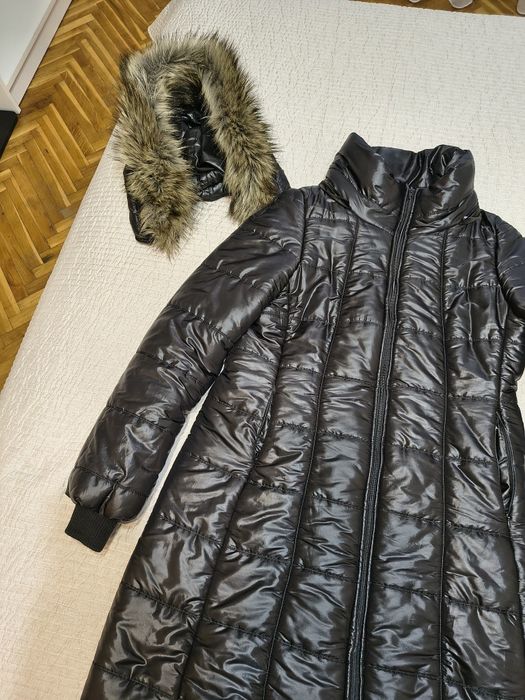Продавам дамско яке Junona 44 размер